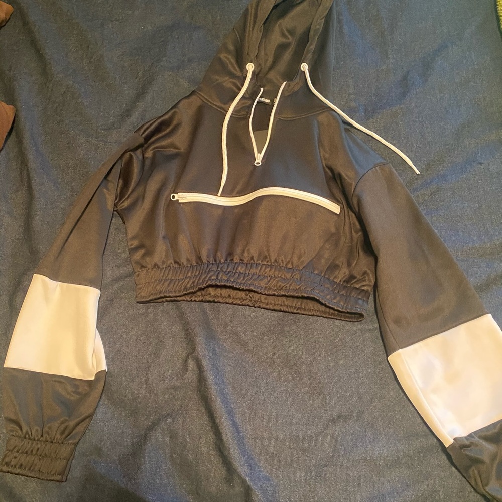 Cropped hoodie